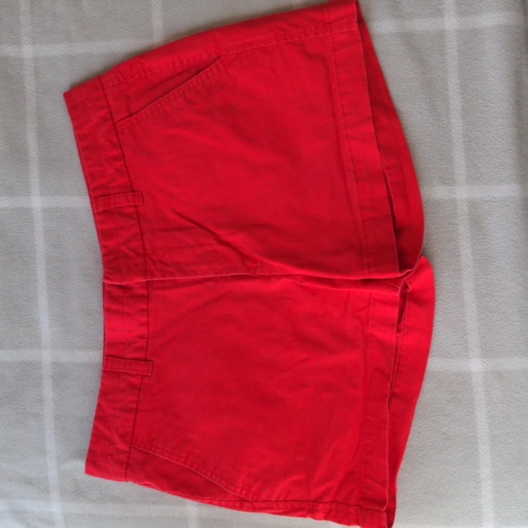 GAP Pants - Gap 3in City Shorts